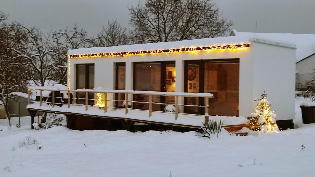 Ranch 66 - Moderni Tiny House Black Swallow Ve Stylu Route 66 Se Saunou A Bazenem Trsice ภายนอก รูปภาพ